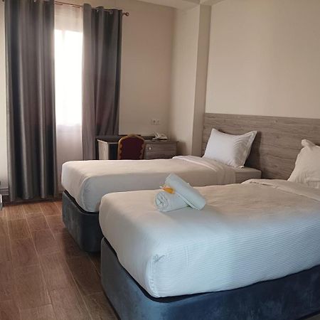 Nour Echames Hotel - Cheraga Luaran gambar