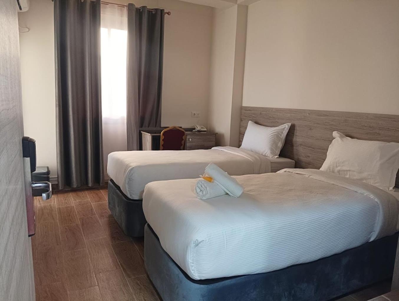 Nour Echames Hotel - Cheraga Luaran gambar